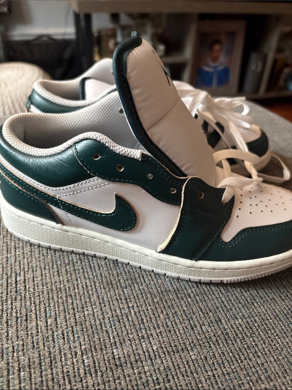 Nike Kids Low-Top Sneakers - White and Dark Green